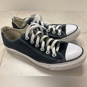 Classic Converse black and white